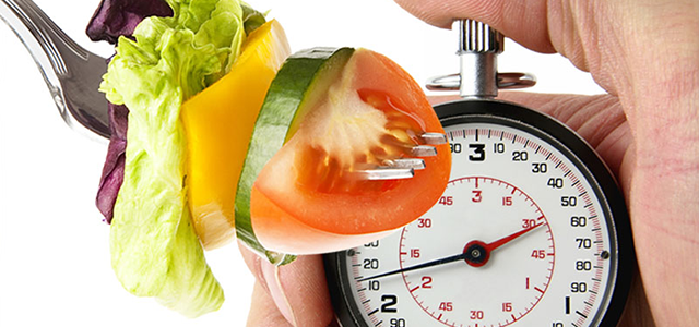 Slow food? L'eating-rate valuta il rischio per la vostra salute