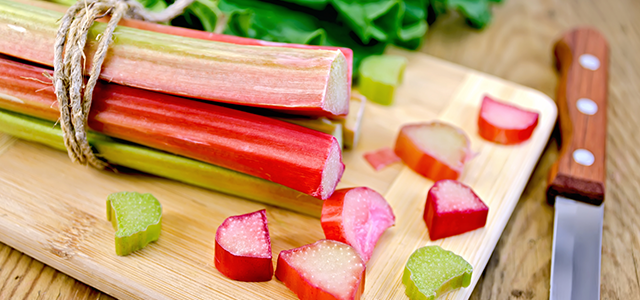 Is rhubarb healthy? 5 interesting facts