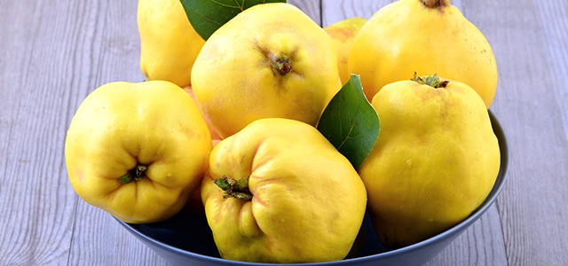 What are quinces and how are they eaten?
