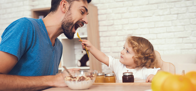 Papas Einfluss auf die Ernährung des Kindes – vor und nach der Geburt!